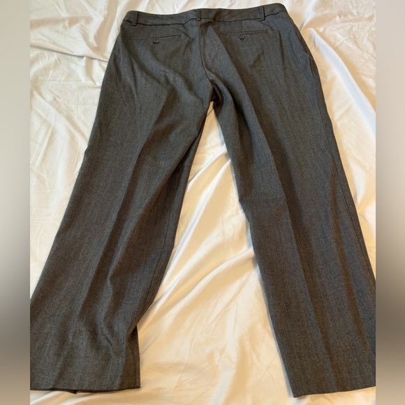 GAP Slim Cropped Stretch Pants - Picture 3 of 3
